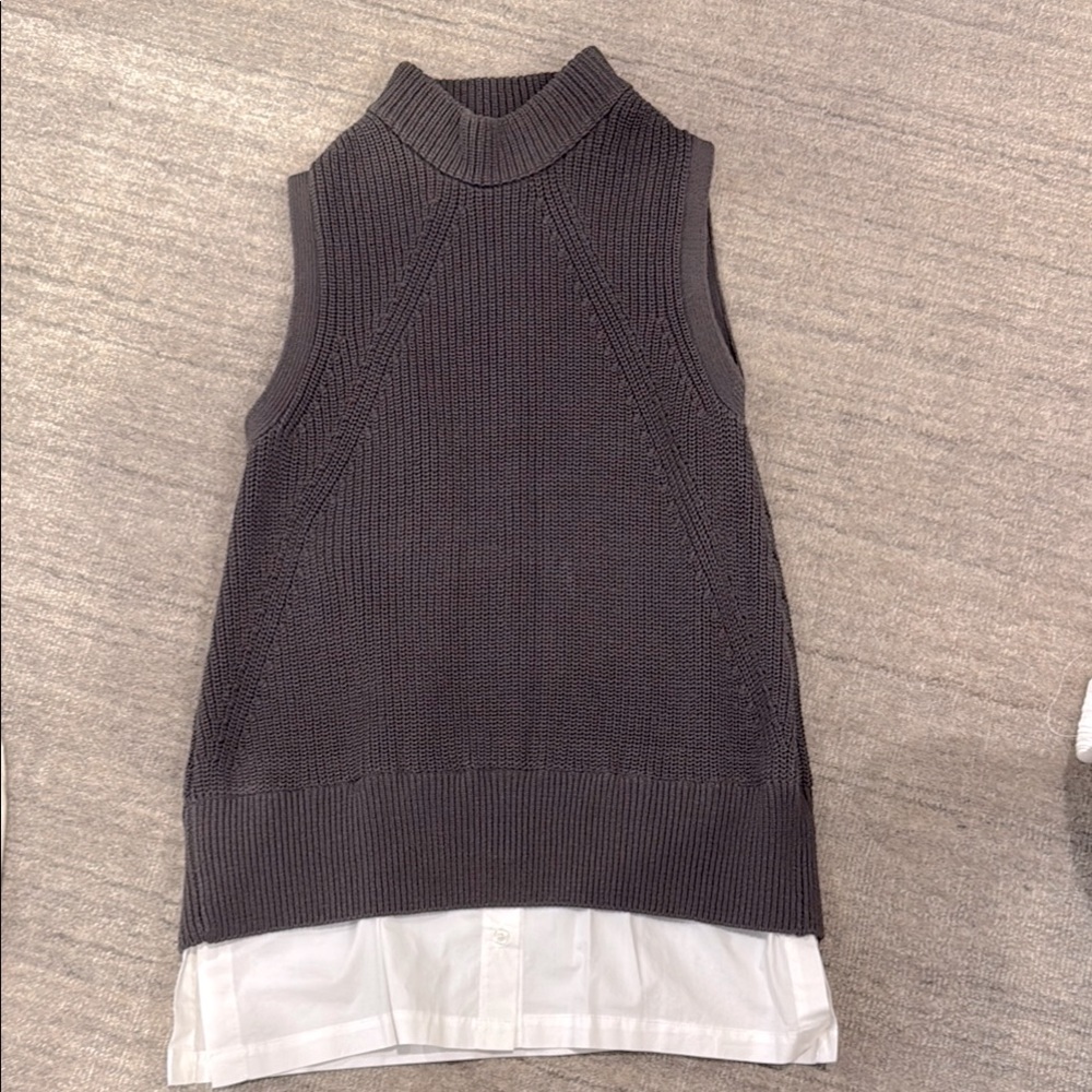 Brochu Walker sleeves turtleneck cotton layered look sweater. Size S. VGC